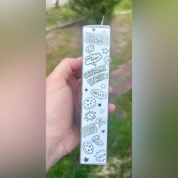 Limited Edition Sesame Street x Wet n Wild Makeup - Picture 2 of 3